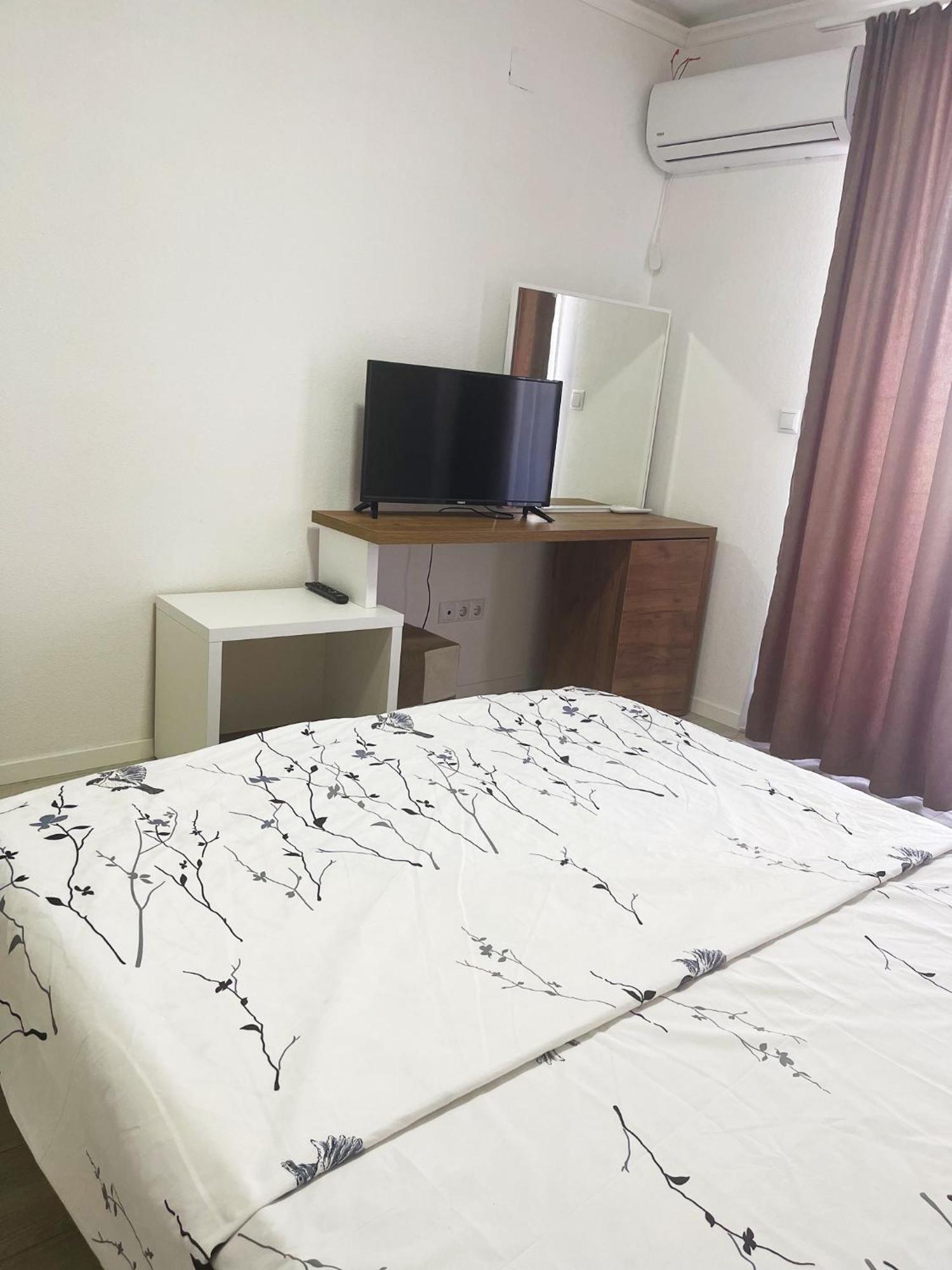 Infinity Plaza Hotel Gjakova ภายนอก รูปภาพ
