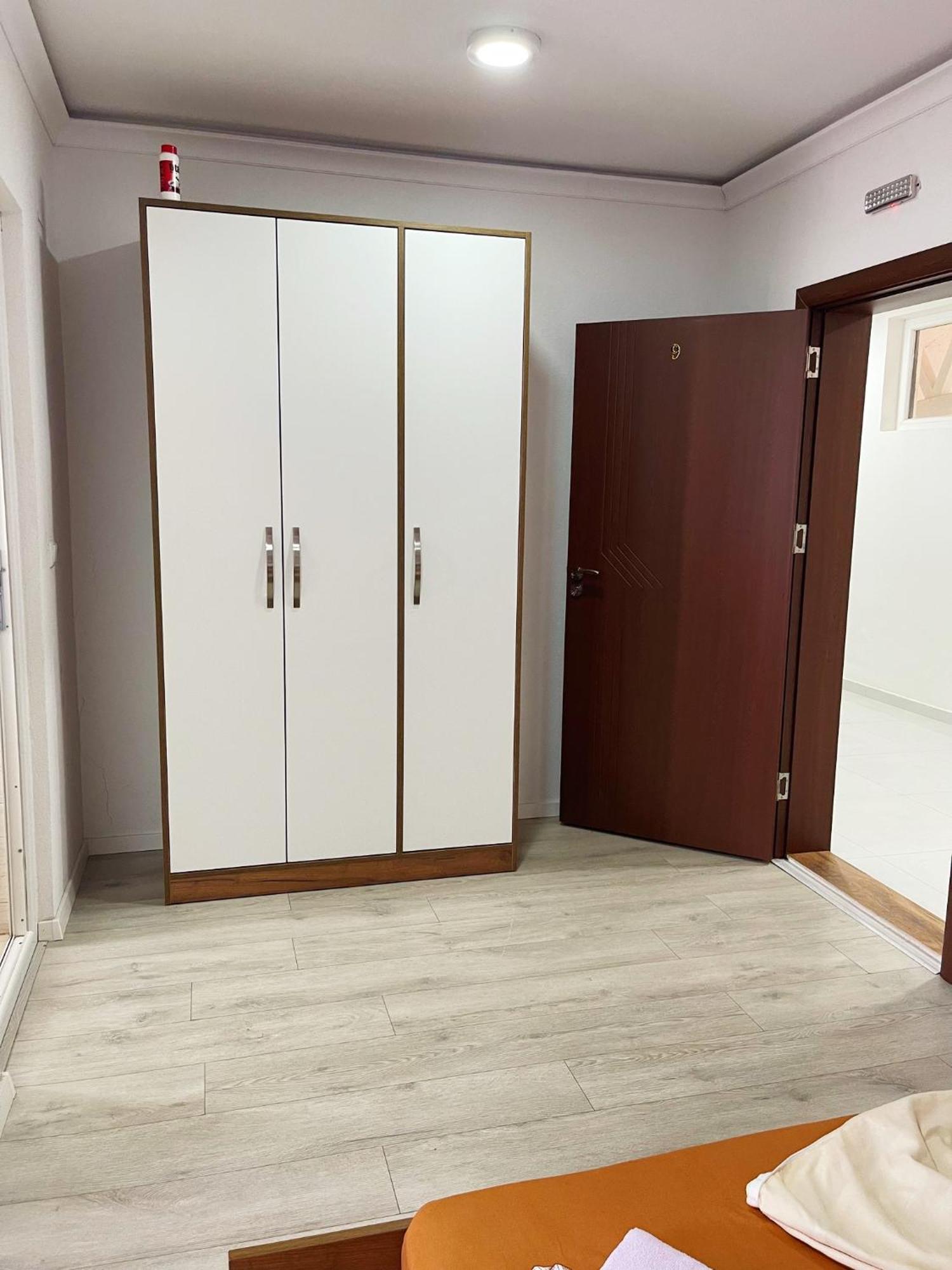 Infinity Plaza Hotel Gjakova ภายนอก รูปภาพ