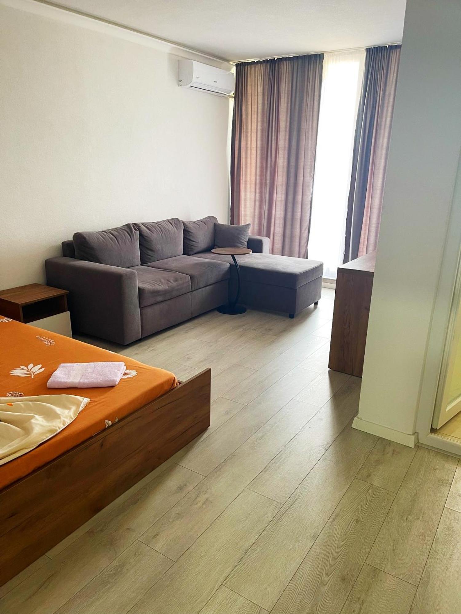 Infinity Plaza Hotel Gjakova ภายนอก รูปภาพ