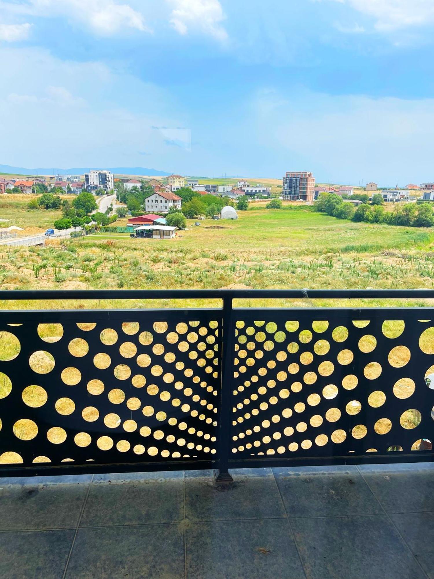 Infinity Plaza Hotel Gjakova ภายนอก รูปภาพ