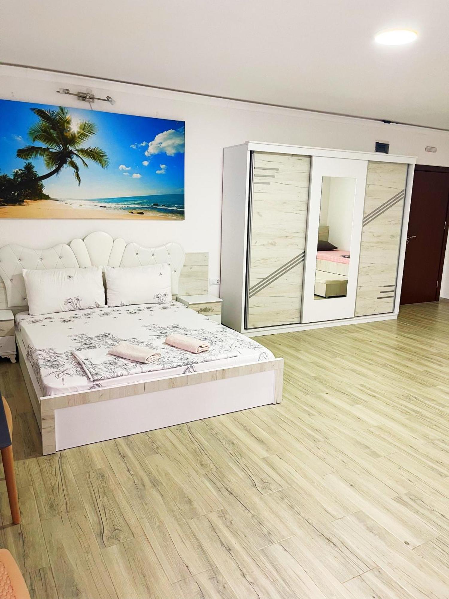 Infinity Plaza Hotel Gjakova ภายนอก รูปภาพ