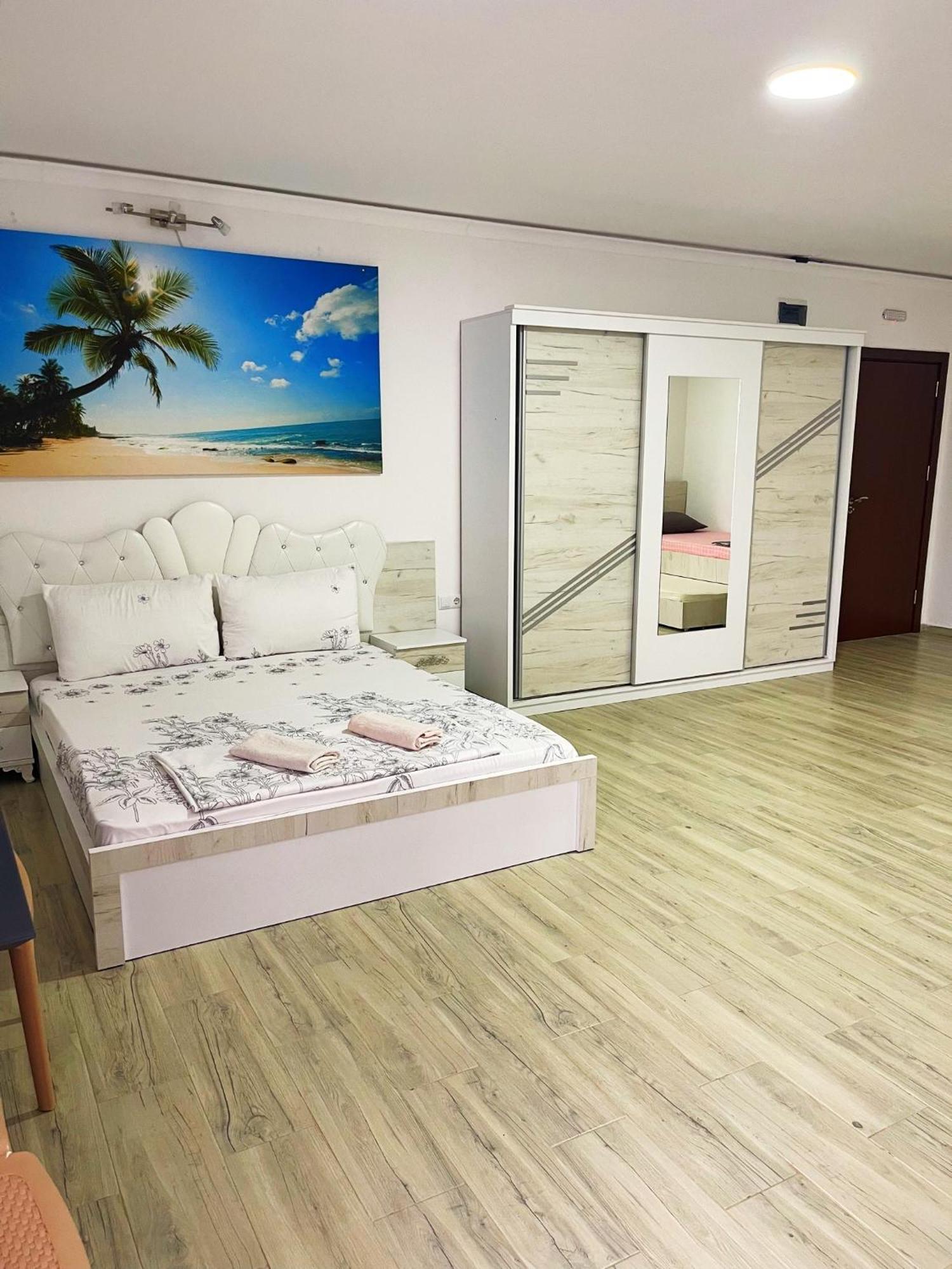 Infinity Plaza Hotel Gjakova ภายนอก รูปภาพ