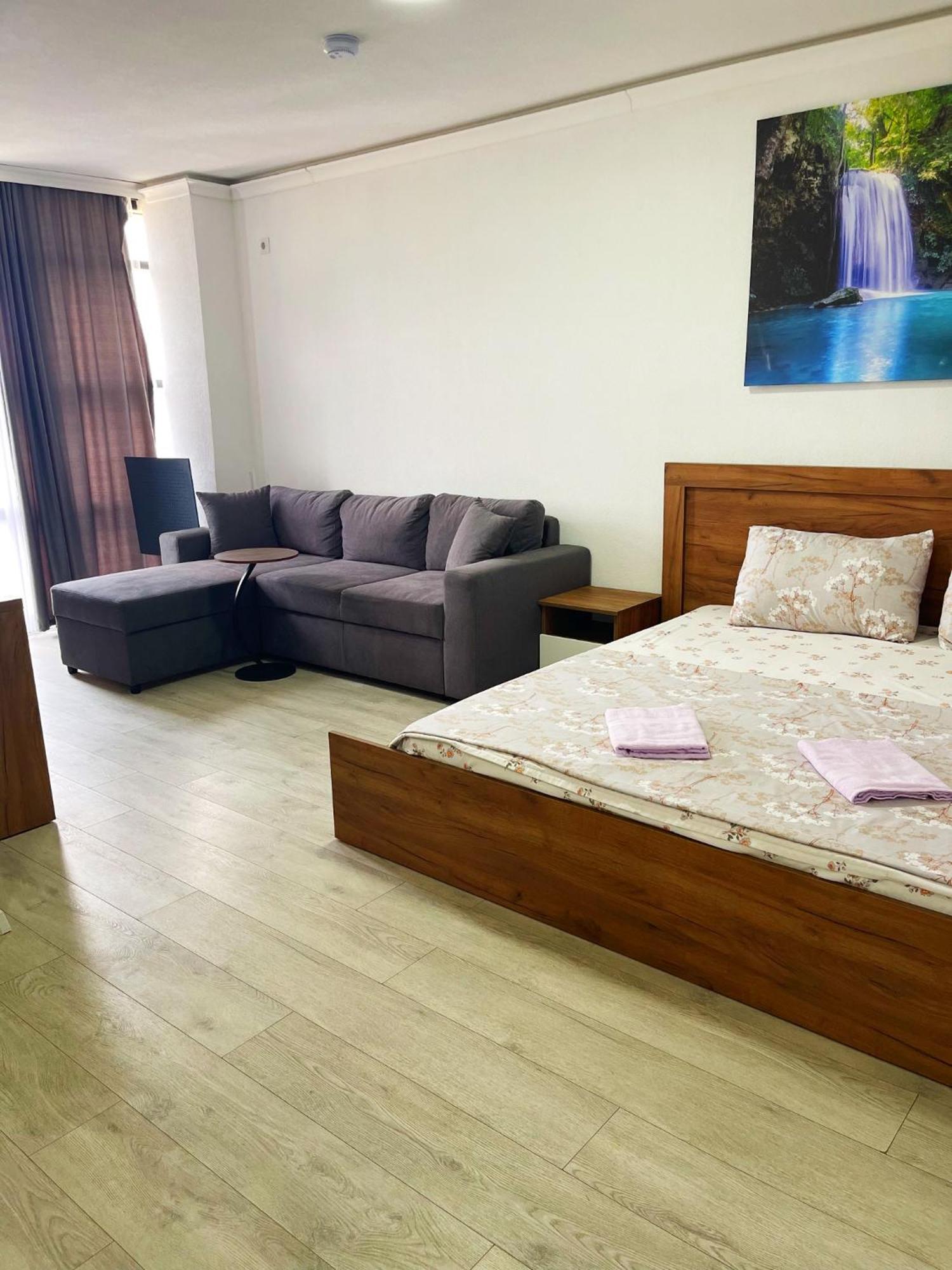Infinity Plaza Hotel Gjakova ภายนอก รูปภาพ