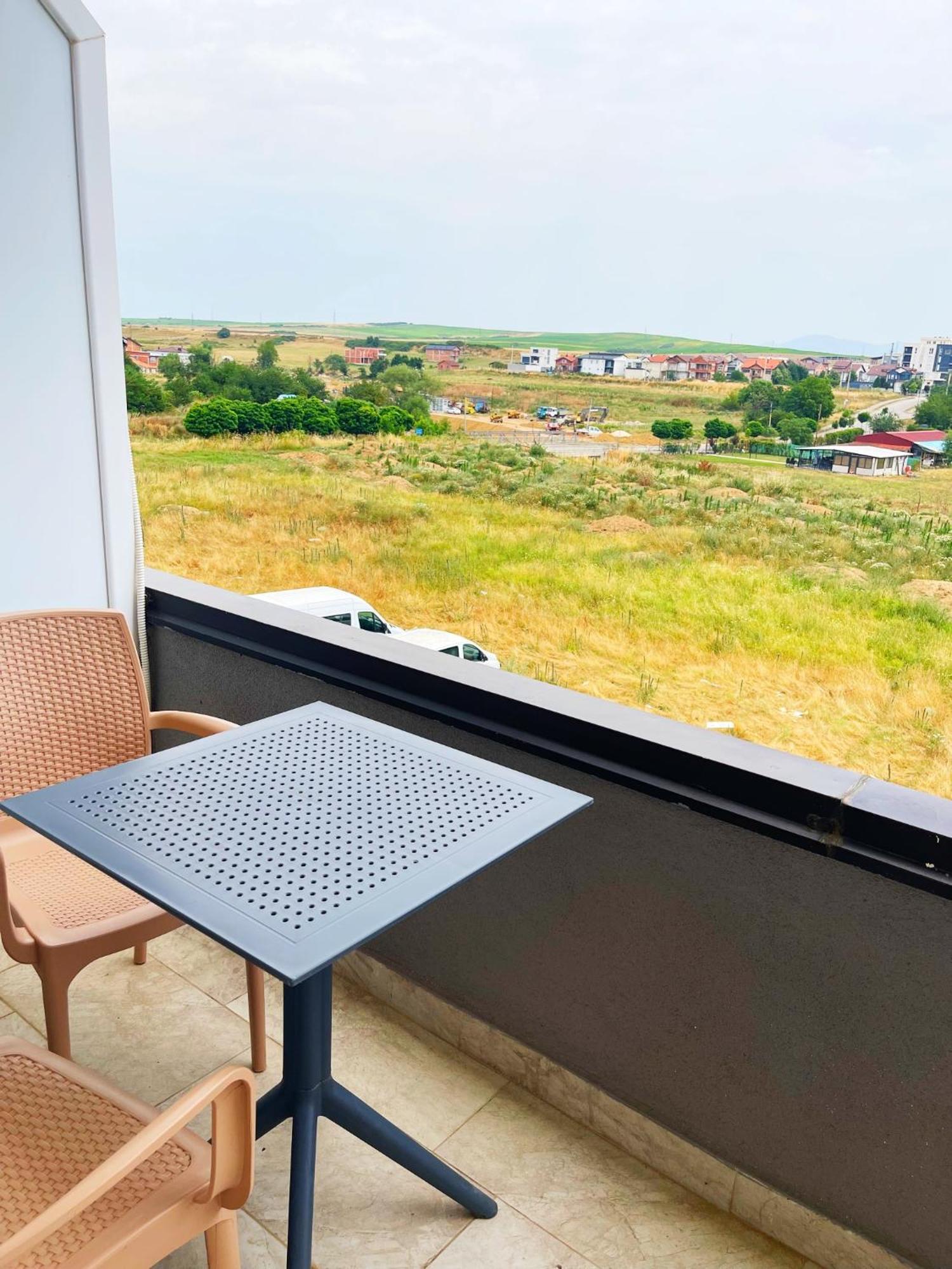Infinity Plaza Hotel Gjakova ภายนอก รูปภาพ